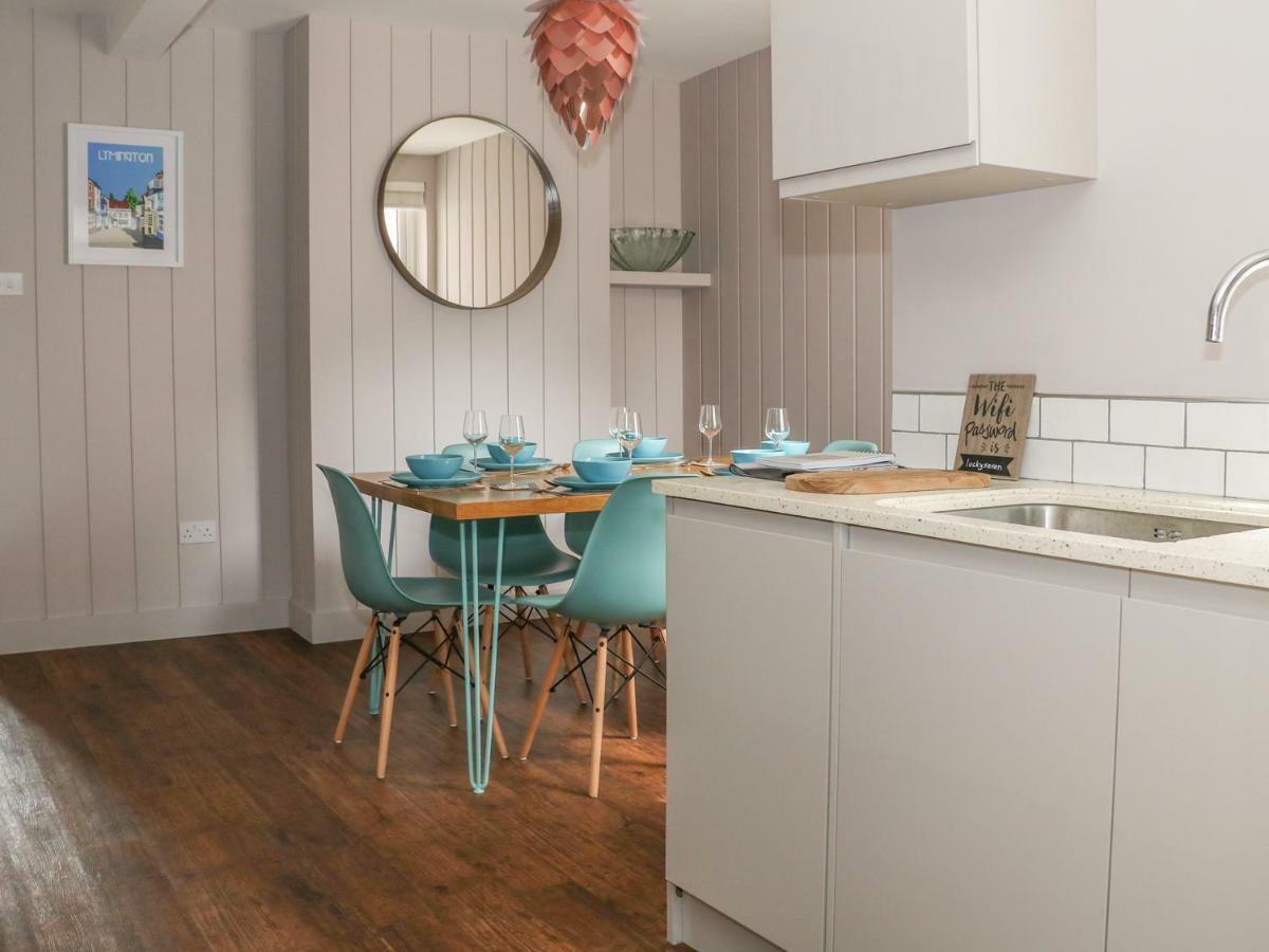 Number 7 Villa Lymington Dış mekan fotoğraf